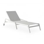 ORA SUNLOUNGER WITH WHEELS