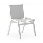 PULVIS SIDE CHAIR